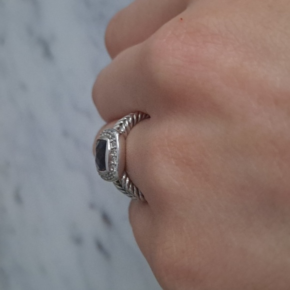 Authentic David Yurman Petite Albion Garnet ring - Picture 13 of 16